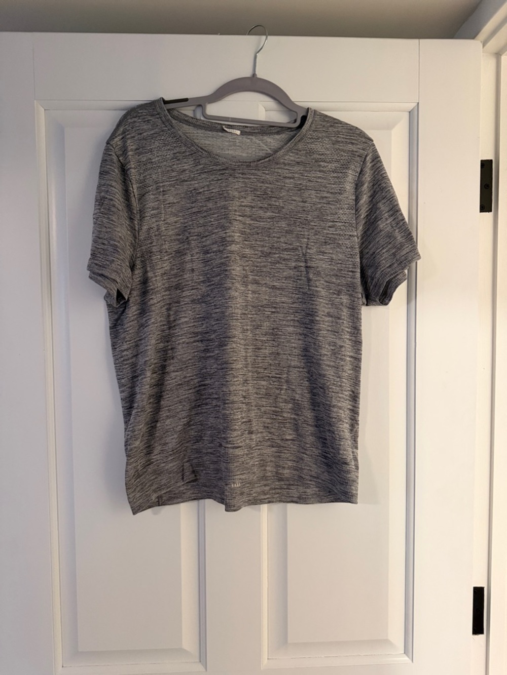 Athleta Gray Heathered Short Sleeve Tee
